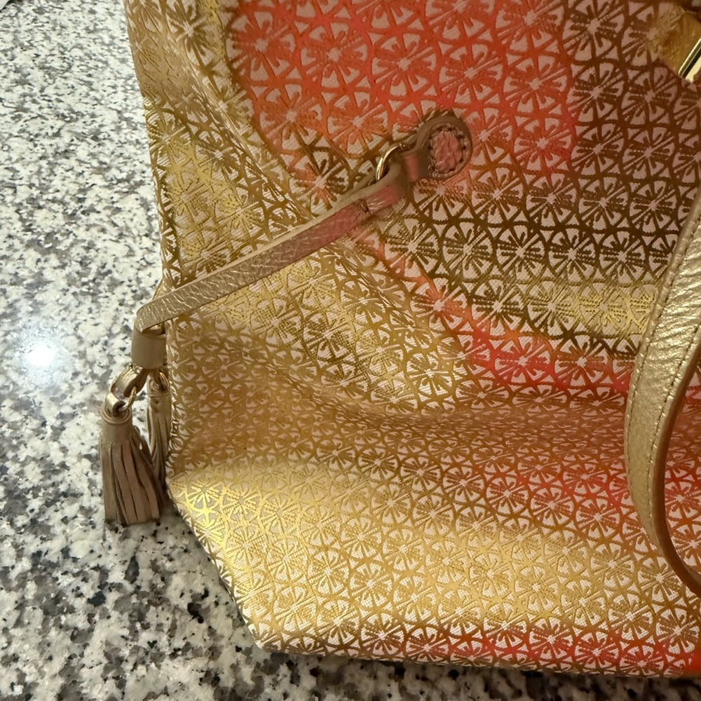 Lilly Pulitzer Gold & white Tote Bag with Textured Design - Picture 6 of 6